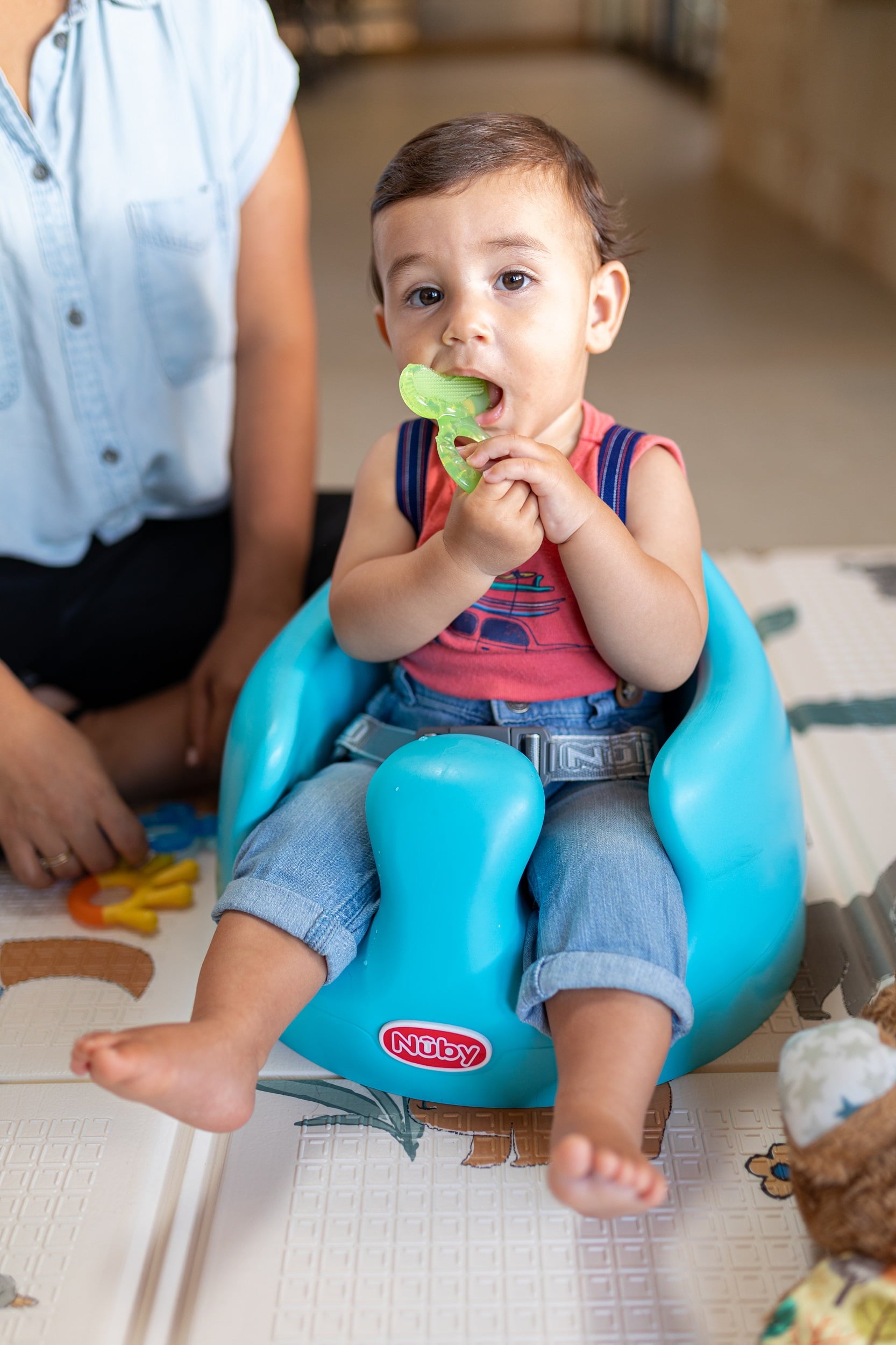 Nuby 3-Step Soothing Teether Set for Infants, Green/Blue/Yellow Unisex Baby Teethers, 3 Count